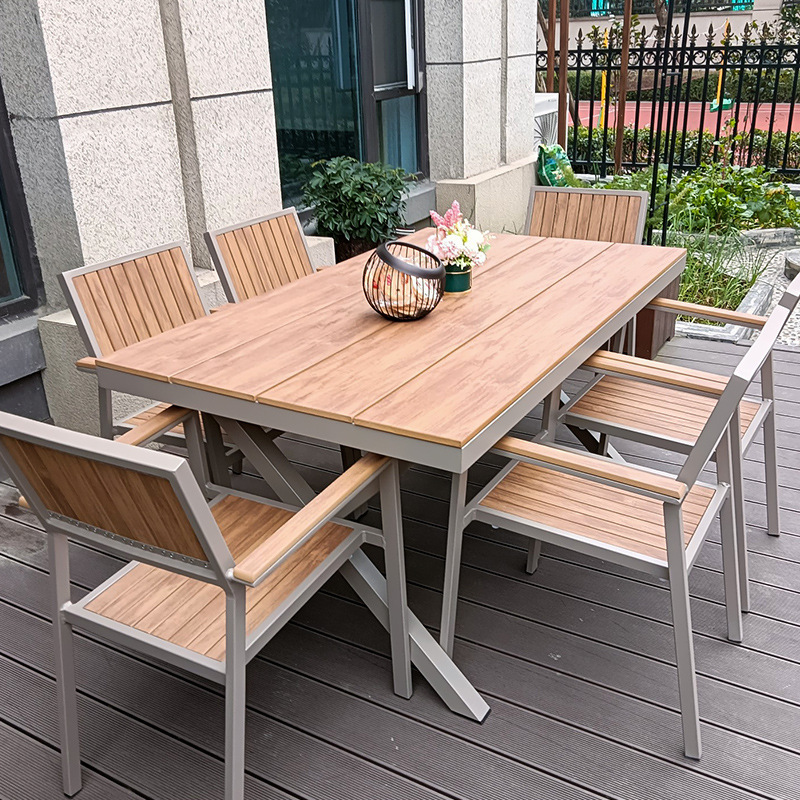 户外休闲塑木桌椅组合室外露天防水家具花园餐桌椅庭院防腐木长桌