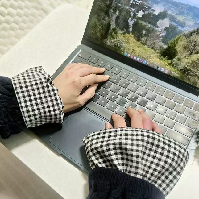 Krujevsiz yapon üslubunda manjetlər, krujeva detallı qol manjetləri