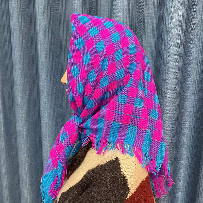 For middle-aged and elderly women, a square headscarf for spring and summer, suitable for the elderly and women, sun protection, wind and dust prevention, head covering, traditional style headscarf, warm and warm.