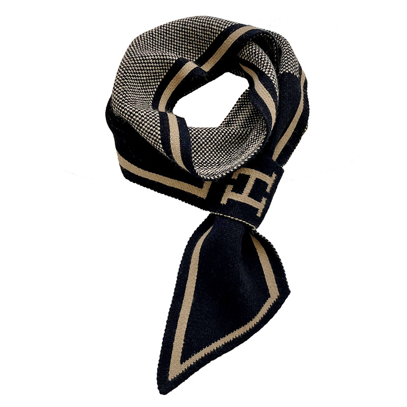 Estilo coreano de las mujeres de punto pequeño oído bufanda Otoño e Invierno simple todo partido largo diagonal perezoso perforado bufanda protección del cuello marea