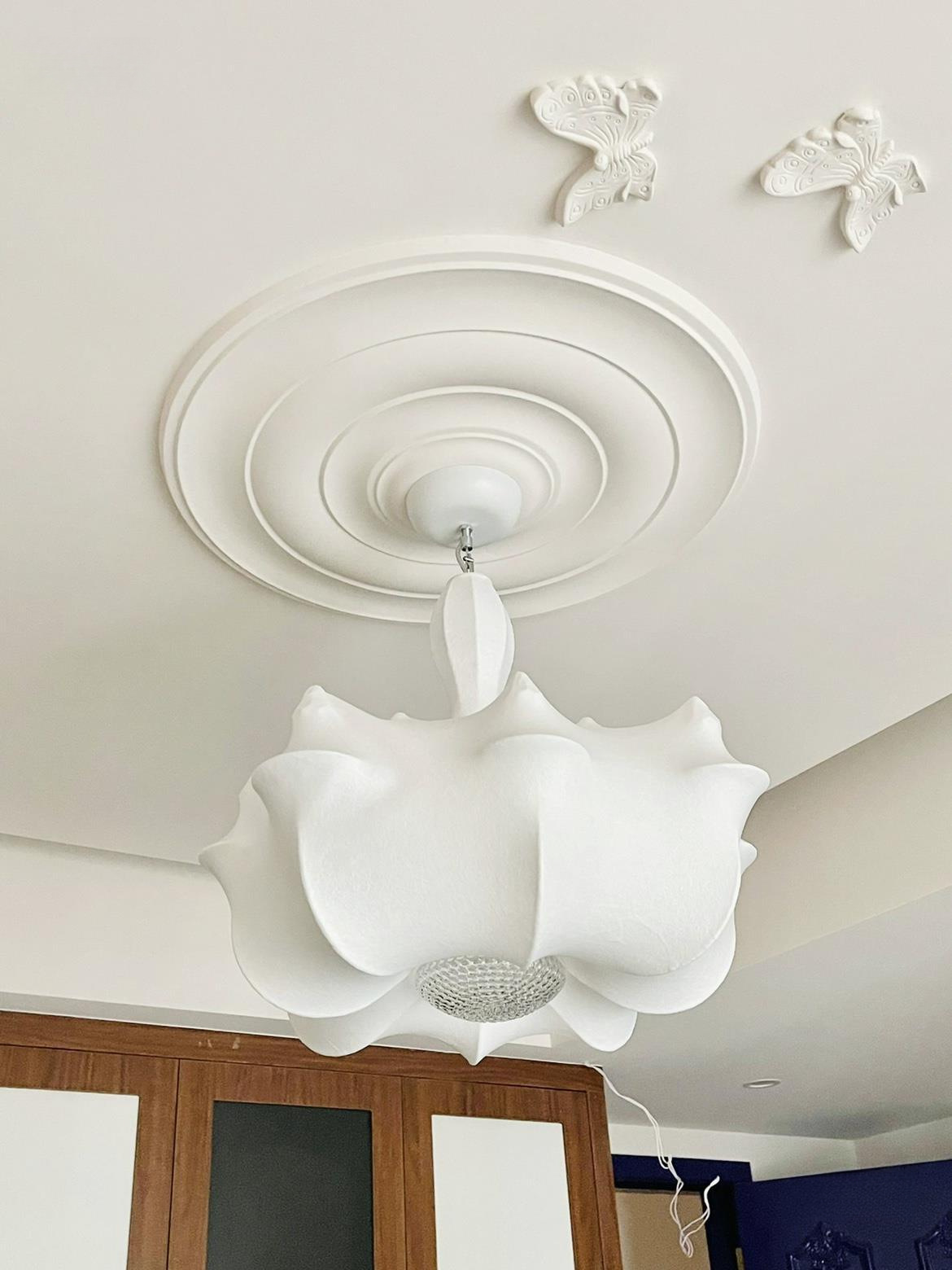 组合拼花吊顶法式镂空小鸟欧式角花雕花墙面造型客厅石膏蝴蝶灯盘