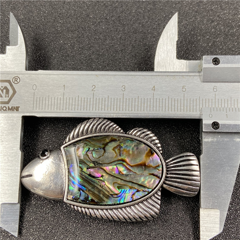 20g Weight White Color Color Shell Abalone Shell Inlaid Small Fish Necklace Brooch Diy Accessories 5