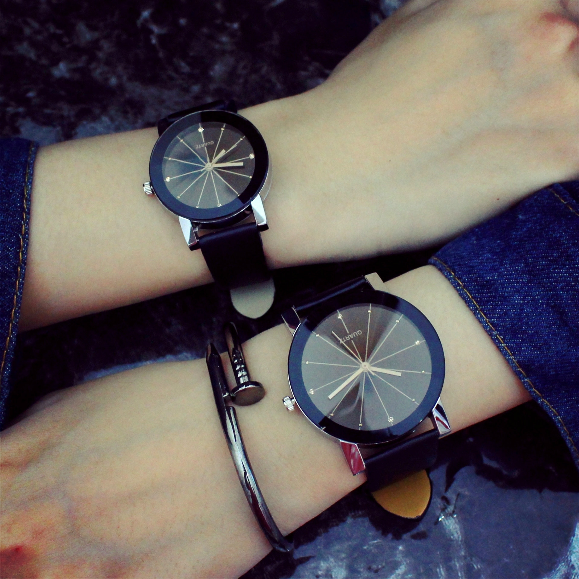 Fabricante de relojes de pareja con correa de cuero al por mayor, un par de relojes con correa de cuero manchado, relojes para mujer, relojes de moda y únicos para estudiantes, otros.