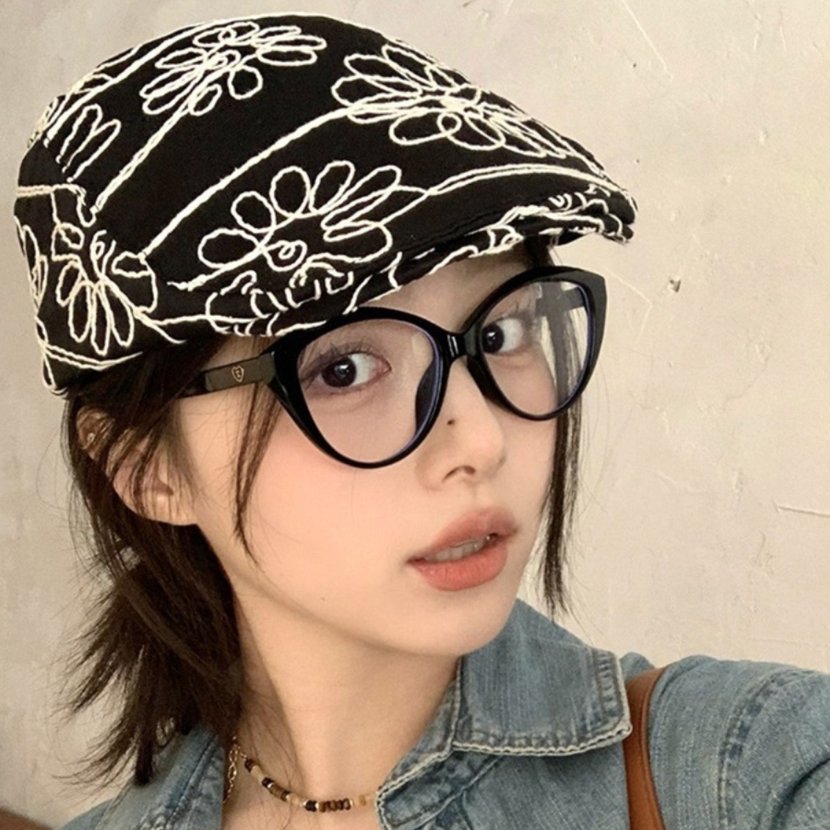 Diseño de nicho retro flor bordada gorra de avance ins blogger con 24 nuevas gorras de moda de mujer