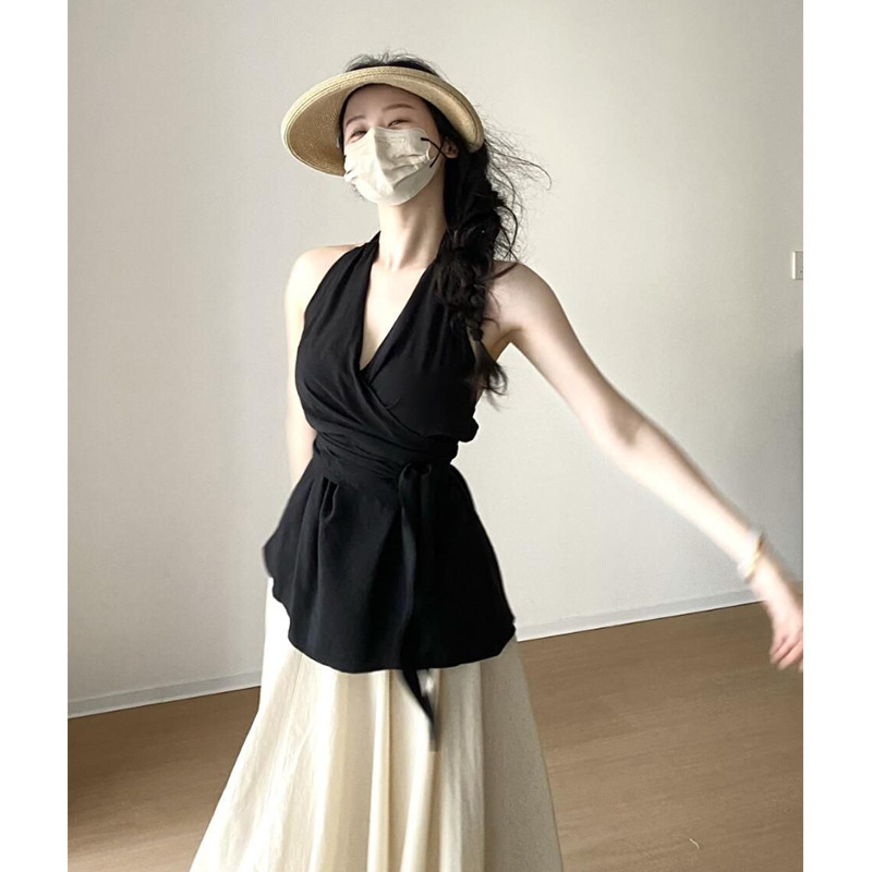 French-Style V-Neck Halterneck Black Camisole for Women, Unique and Super Stylish Backless Sleeveless Top for Summer Wear