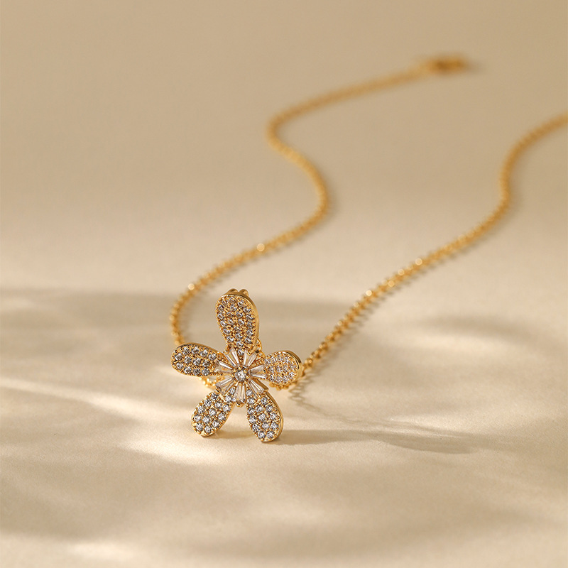 8g Weight 18K Gold Plated Plating Material Copper Pendant Material Zircon Inlay Material Pendant Necklace Classification Copper Chain Material cable chain Chain Type 1 Piece Quantity Daily Occasion Copper Material Heart Shape, Flower, Bow Knot Pattern Women's Gender Inlay Design Sweet Style Copper 18K Gold Plated Inlay Heart Shape Flower Bow Knot Zircon Pendant Necklace 21