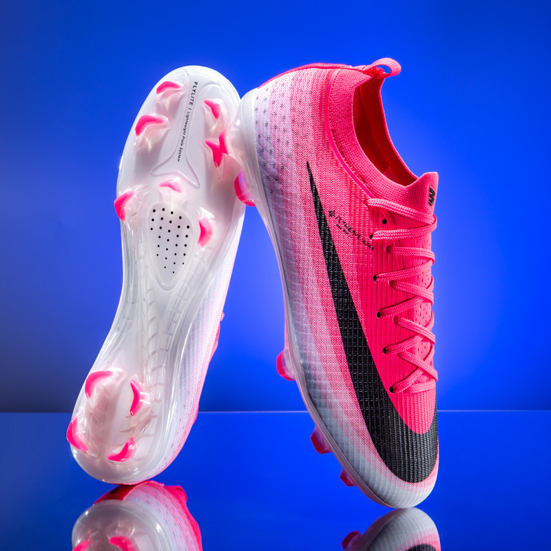 Cristiano Ronaldo Assassin 17 low-top soccer shoes, Messi AG cleats, student competition shoes, children's TF turf shoes with anti-slip soles