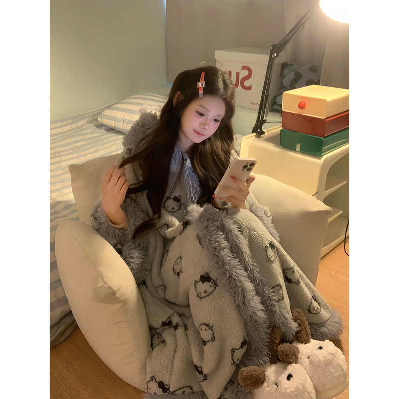 kitty猫珊瑚绒睡衣女秋冬季新款加厚保暖连帽斗篷睡裙家居服套装|undefined