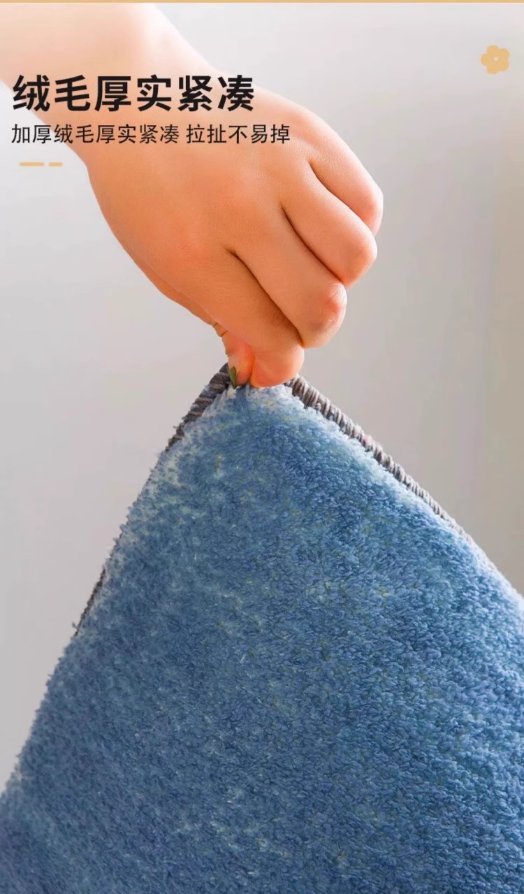 Cute and adorable lion-shaped doormat, made of faux cashmere, with a unique design, stain-resistant, skin-friendly, suitable for bedrooms and bathrooms, and features a thickened layer for added comfor