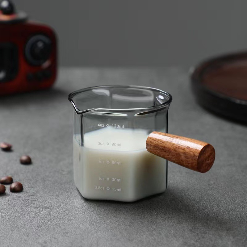High Borosilicate Glass Coffee Cup with Graduations Espresso Coffee Extractor Cup with Wooden Handle Milk Pitcher Milk Tank Ounce Cup