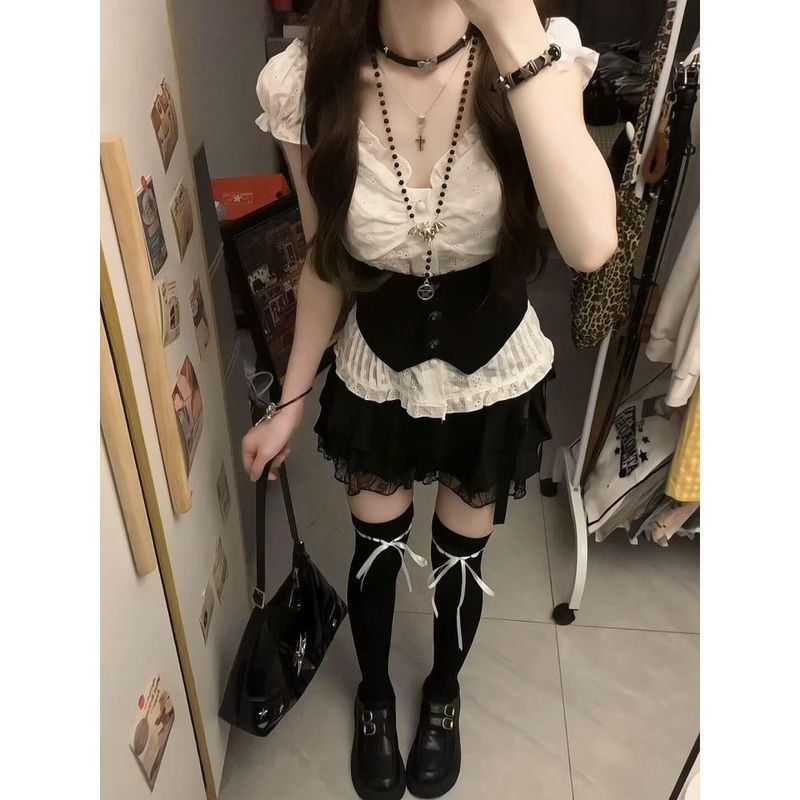 学院甜美少女套装暗黑马甲蕾丝泡泡袖衬衫显瘦层次蛋糕短裙三件套|undefined