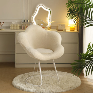 Internet Celebrity Makeup Chair Girl's Bedroom Dressing Table Chair Light Luxury High-end Makeup Stool Backrest Nail Petal Chair