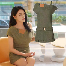 现货张雨绮同款绿色复古斜肩牛仔连衣裙女2025新款夏季设计感短裙