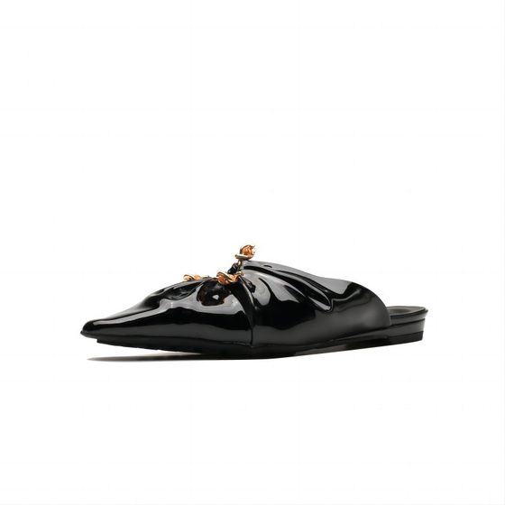 Summer New Grape Mom with Triangle Buckle Hollow Pointed Pleated Baotou Outer Wear Slippers Mueller Half Slippers for Women