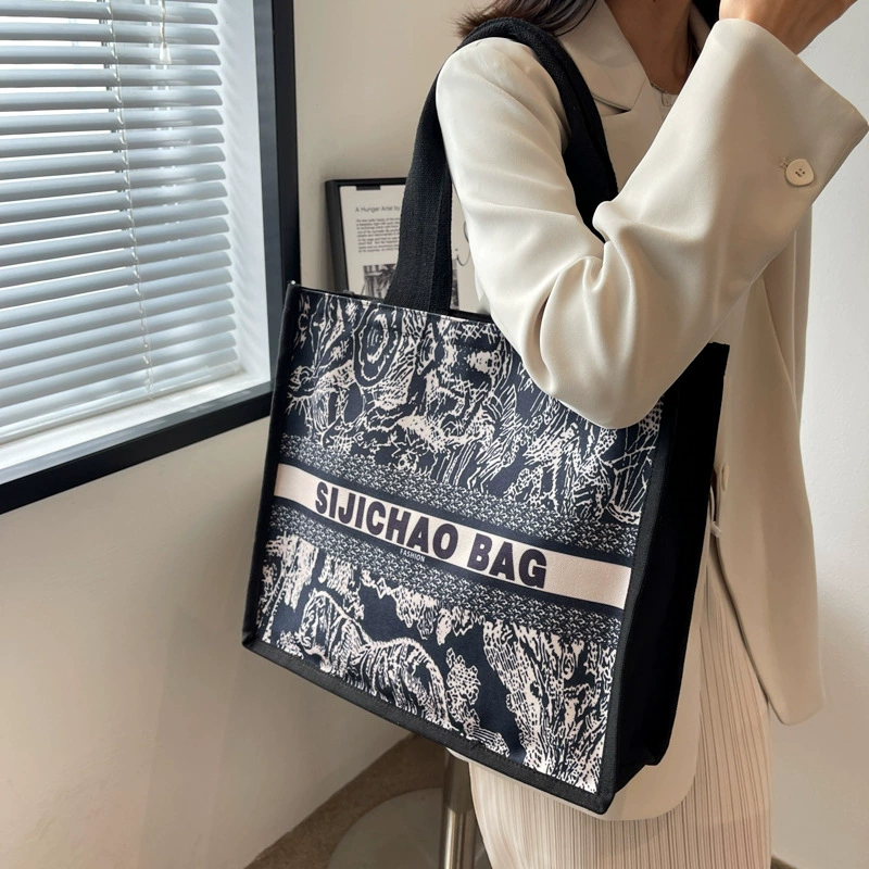 Нишевая темпераментная сумка женская новая мода большая емкость портативная сумка с печатью повседневная простая сумка на одно плечо