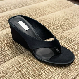 女式时装单鞋;女式皮靴;乐福鞋