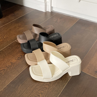 European Station Thick-soled Slippers Women's 2024 Summer New Fashionable Heightened Oungly Slippers Women's Thick Heel Sandals