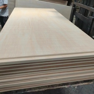 Basswood Veneer, Secondary White Core, Not Easy to Crack, Fsc Certification Available, High Hardness, Factory Direct Sales