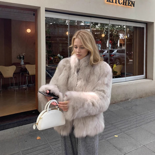 Stand-up collar short-length fur coat�º���ëƤ��ë���ױ�ů
