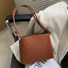 菱格の小さいカバンの女性バッグの新型のファッションネットの赤い洋風のショルダーバッグは流行しています。