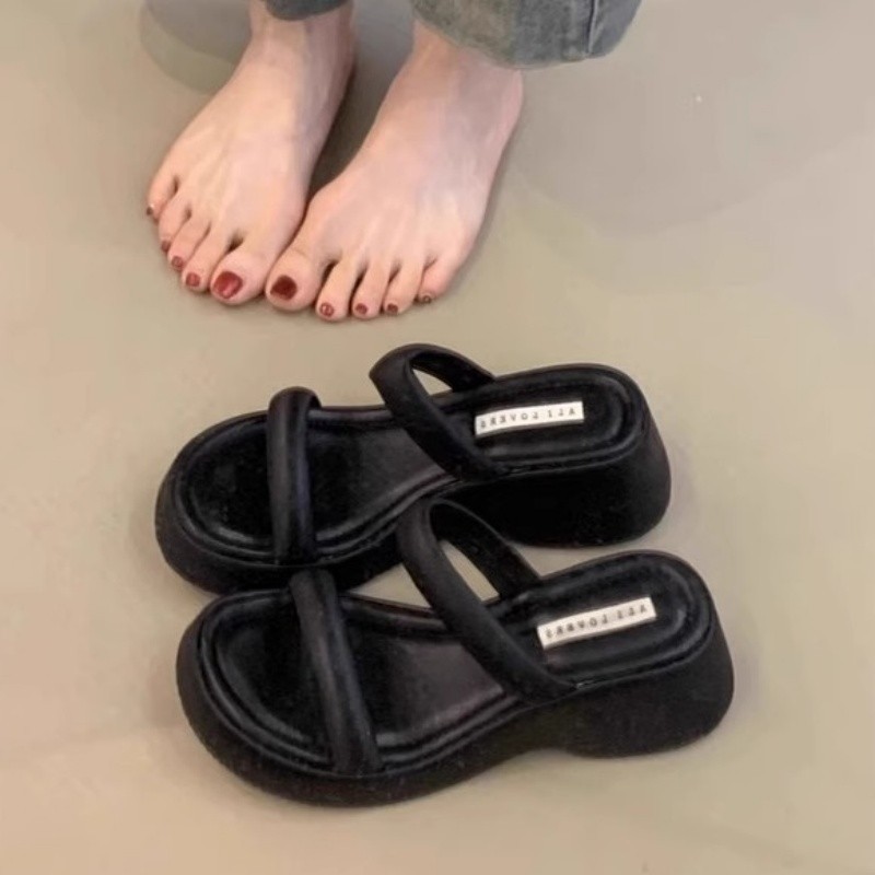 Versión de piel de oveja ~ Sandalias de leopardo rosa de nicho Sandalias y pantuflas de cuña de fondo suave para mujer Zapatos romanos de suela gruesa