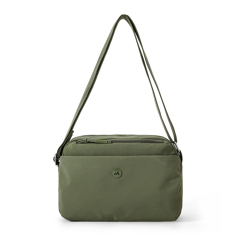 2026 primavera nueva simple bolso de tela de nylon versátil bolso de mochila de comercio exterior transfronterizo bolso de hombro de mujer ligero multicapa
