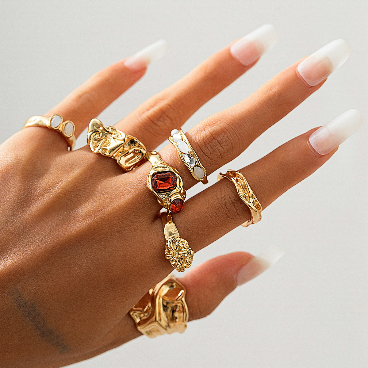 19g Weight Rhinestones Inlay Material Rings Classification One Size Ring Size 1 Set Quantity Holiday Occasion Alloy Material Geometric Pattern Women's Gender Plating Design Retro Style 1 Set Geometric Rings Alloy Rhinestones Women's Retro Rings 15