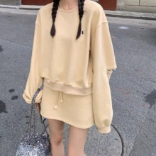 美式时尚卫衣套装裙女装2025年秋款设计感休闲英伦风上衣短裙两件