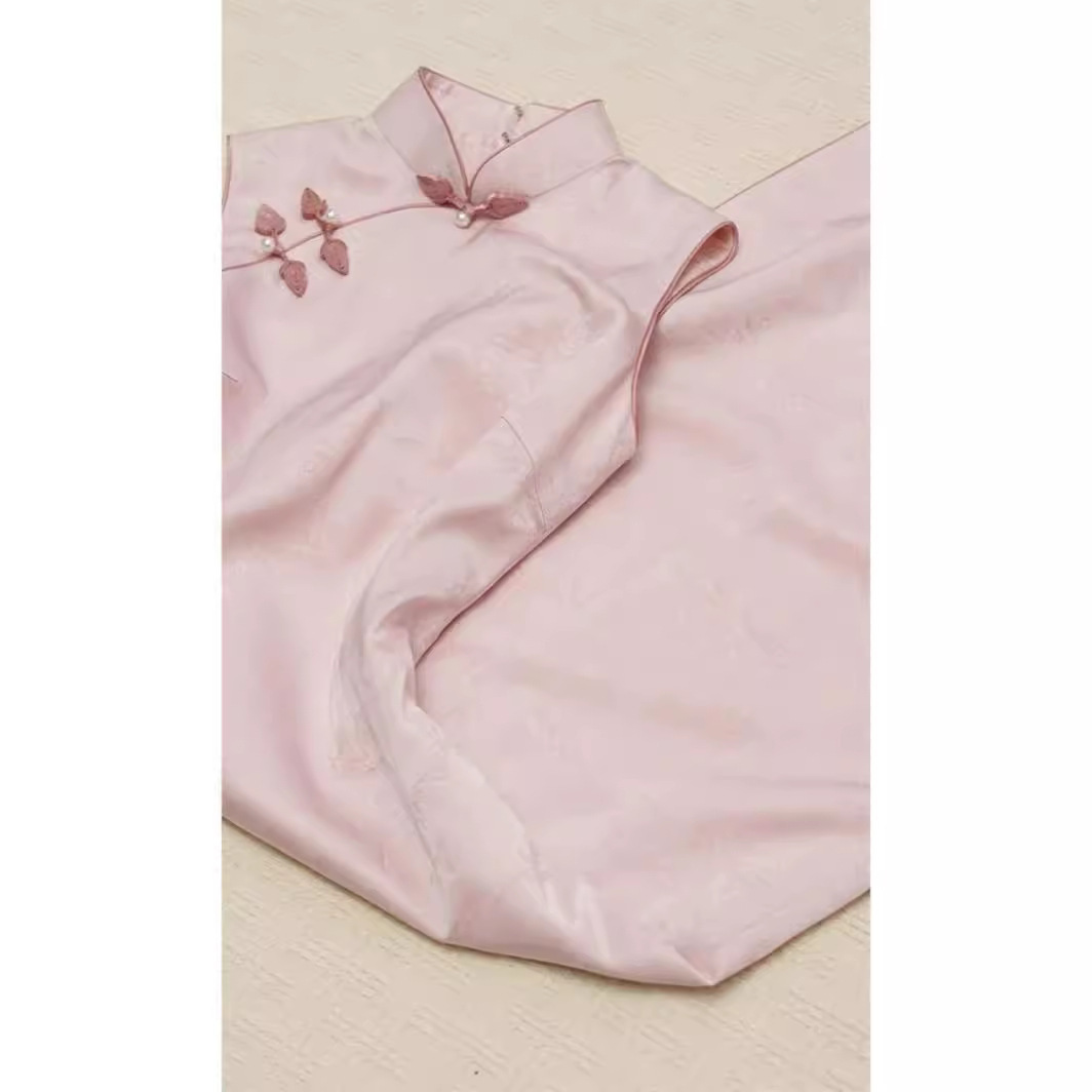 Váy sườn xám cách tân hoa anh đào hồng jacquard khóa cài áo Hán phục mùa hè — Màu hồng