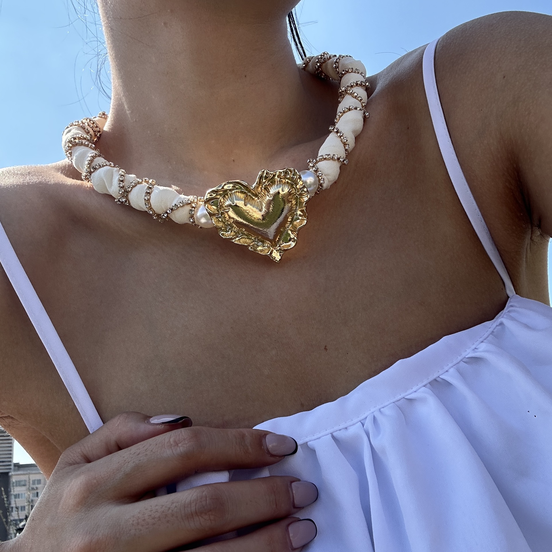 69g Weight Alloy Pendant Material Pendant Necklace Classification 1 Piece Quantity Holiday, Street Occasion Alloy Material Heart Shape Pattern Women's Gender Exaggerated, Simple Style Style Exaggerated Simple Style Heart Shape Alloy Cloth Wholesale Statement Necklaces 5