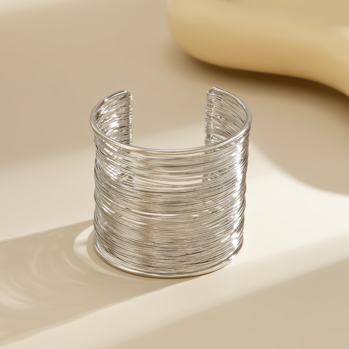 41g Weight Bangle Classification Alloy Chain Material Party, Street Occasion Alloy Material Geometric Pattern Women's Gender Plating Design Retro, Exaggerated Style Retro Exaggerated Geometric Alloy Bangles Wholesale 11