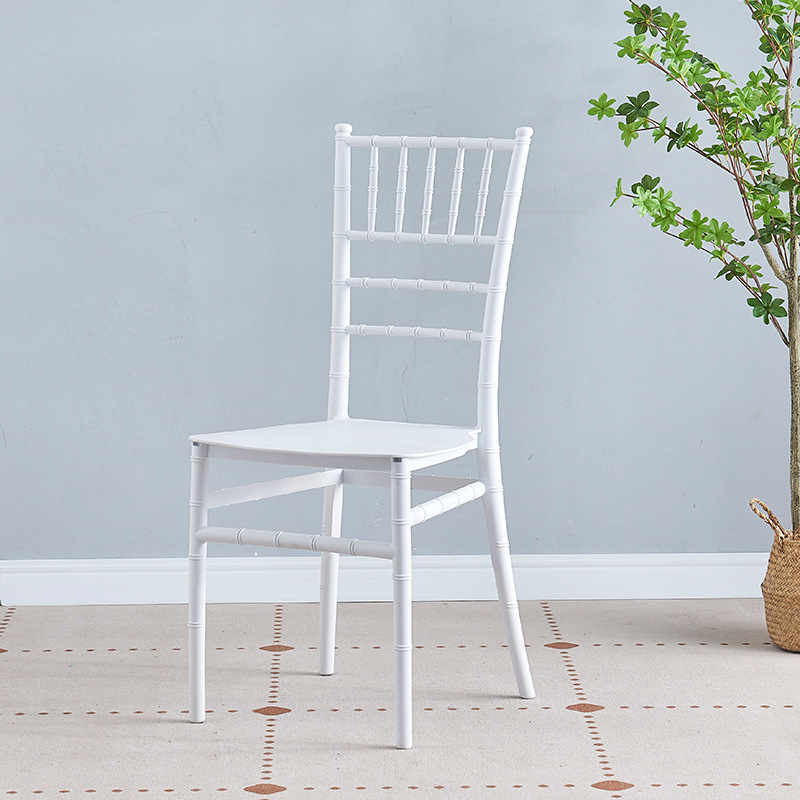 Fabricantes de sillas de bambú, césped al aire libre para bodas, sillas de comedor, sillas de plástico casuales, sillas blancas PP