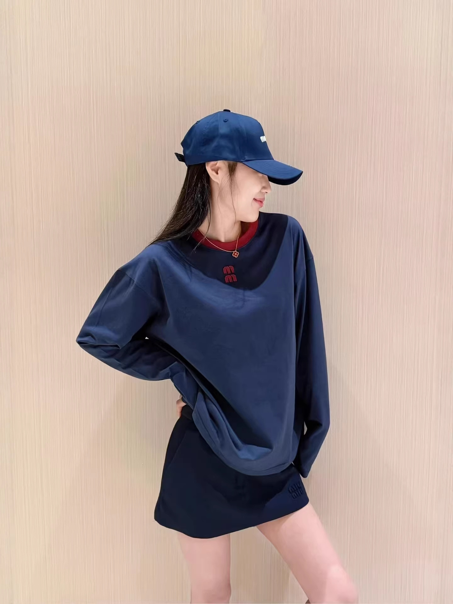Fashionable spring long-sleeve with a round collar, (Physicals), oversize