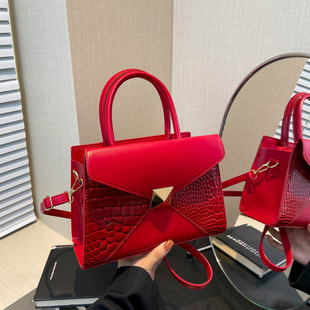 Korean Style Stitching Large Capacity Fashion Crocodile Pattern Commuter Handbag 2024 New Arrival Autumn Artistic Shoulder Crossbody Bag