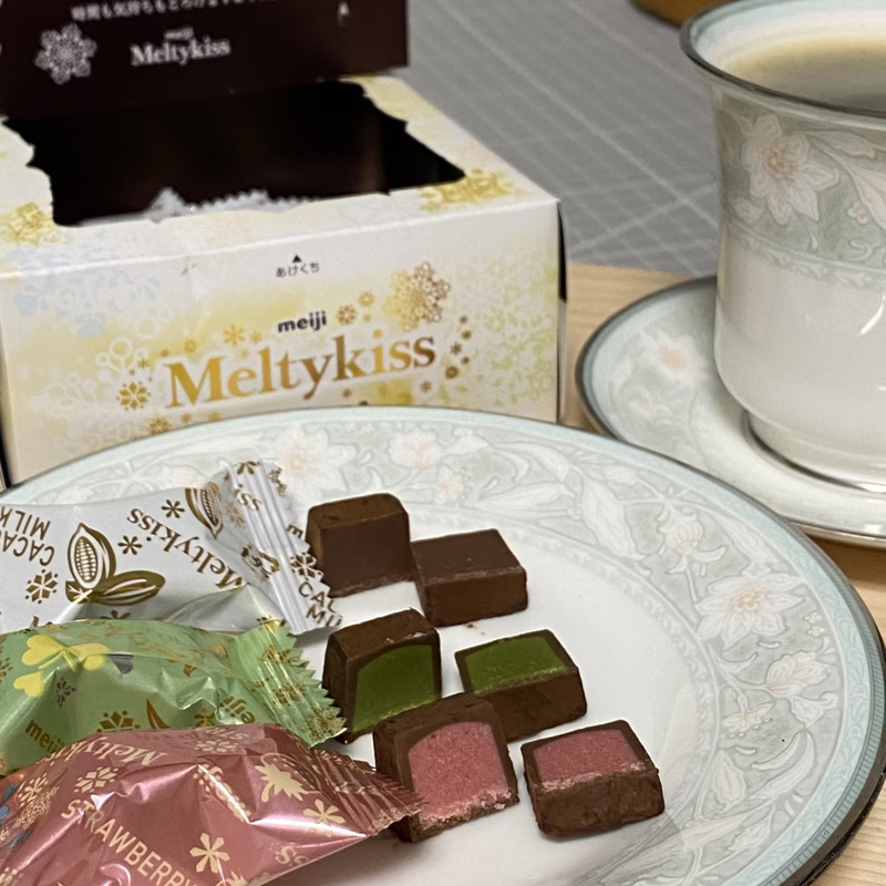 日本进口Meiji明治Meltykiss雪吻巧克力牛奶草莓抹茶味巧克力批发|undefined