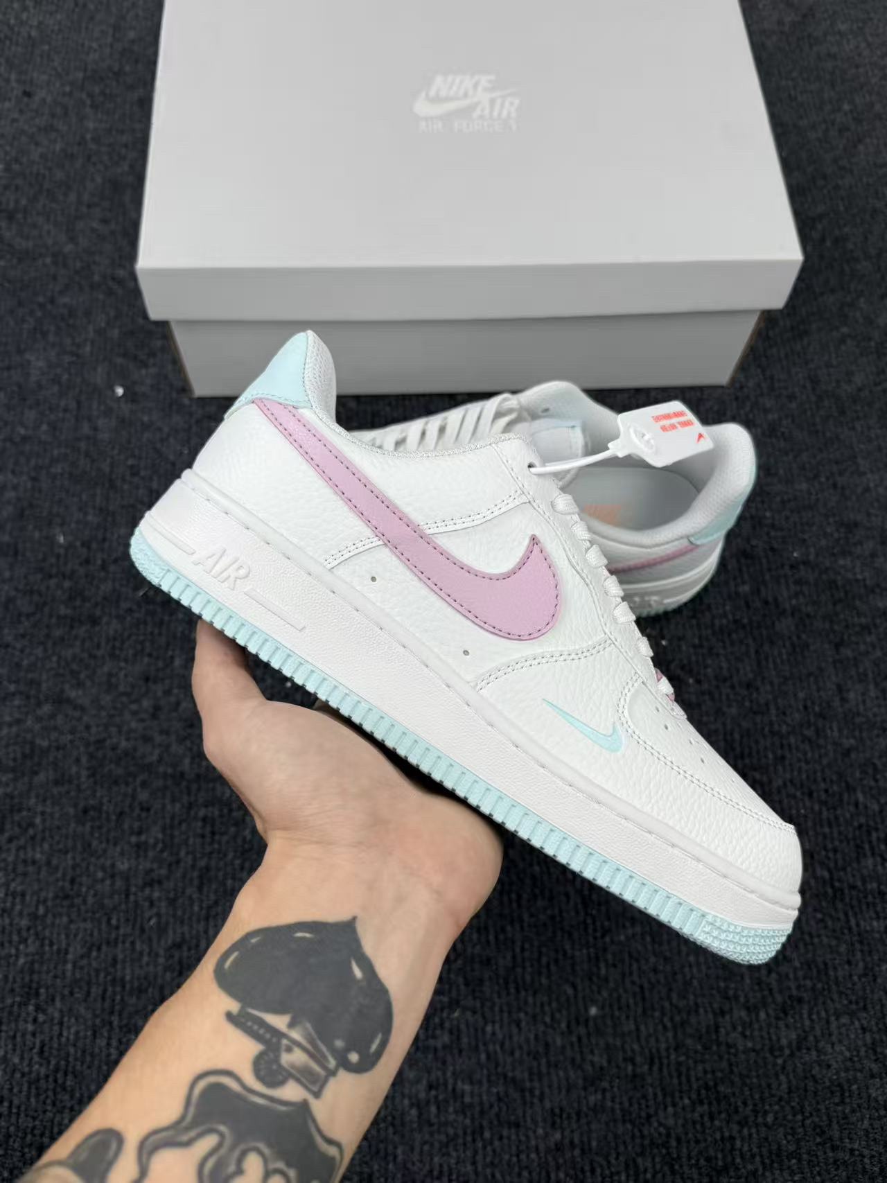 흰색 파란색 분말