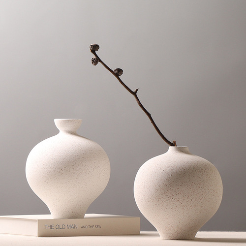 Nordic minimalist ceramic vase sample room creative frosted dot floral arrangement decoration item Bo Gua Jia object display piece modern