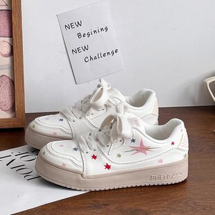 Niche Fashion White Shoes Women's New Arrival 2024 Autumn Student Round-toe Star Sneakers Hong Kong-style Thick-soled Casual Shoes