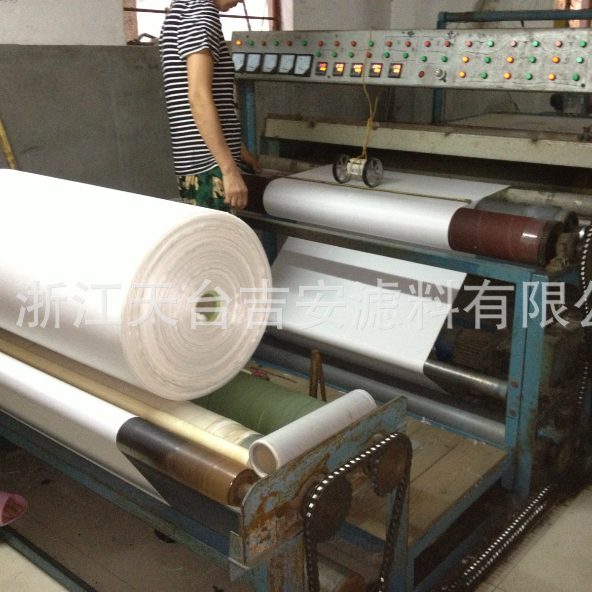 厂家供应 静电高效过滤棉 耐酸碱空气过滤棉 活性炭油漆过滤棉