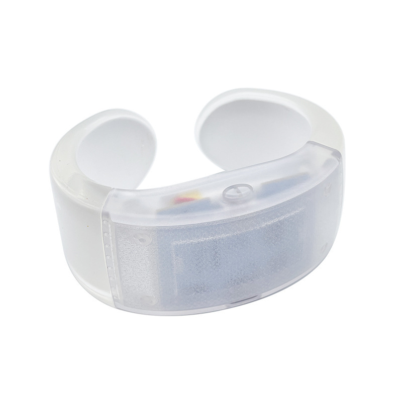 Pulsera recargable Control remoto USB Pulsera luminosa recargable Festival de música dmx Pulsera de soporte de control central Accesorios flash