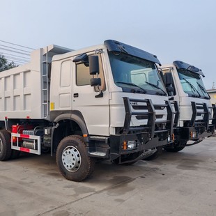 Export Heavy-Duty Howo Rear Eight-Wheel Howo 371 Horsepower Dump Truck 6*4 Tipper Truck for Transporting Soil and Debris