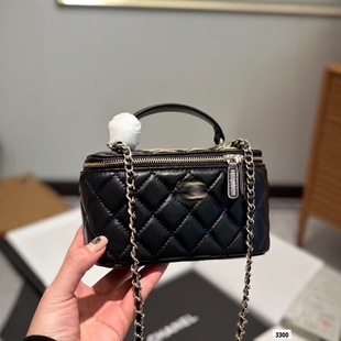 ԭ�S��С���ֱ����Ӱ�����С������朗l�μ�б��Ů��