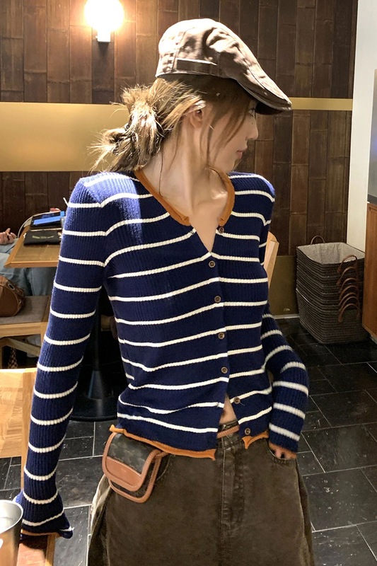 撞色条纹针织开衫女2025年早秋季韩系穿搭chic修身内搭打底上衣女|undefined