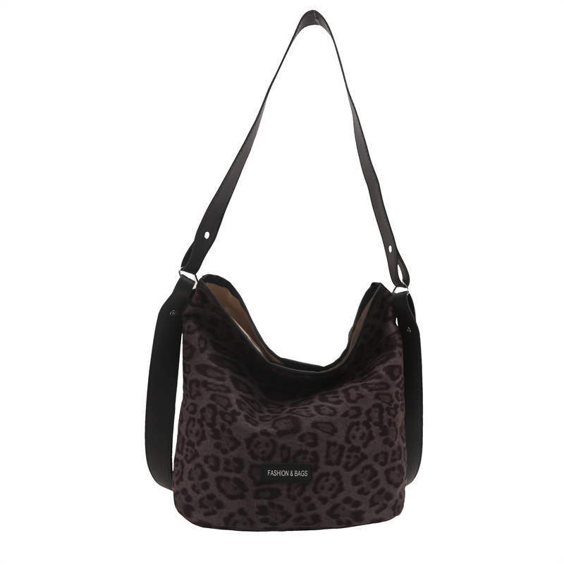 Bolsa de estilo retro para mujeres 2024 nueva moda de invierno impresa de leopardo de gran capacidad para trabajar bolso de hombro