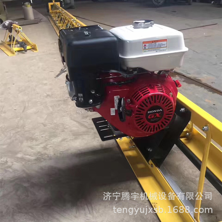 方便拆卸的摊铺机 框架式整平机 混凝土振动梁现货供应