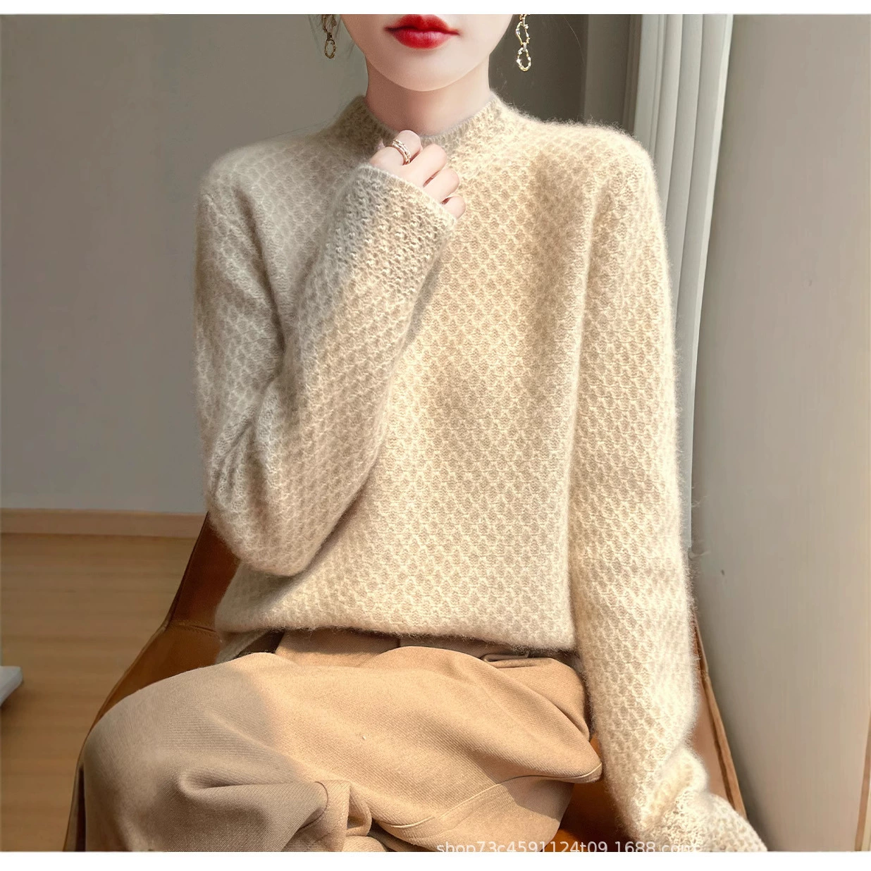 Кардигер 2024 Осень и Зима новый женский наполовину высокий воротник с крючком короткий сотовый пуловер вязаный нижний свитер