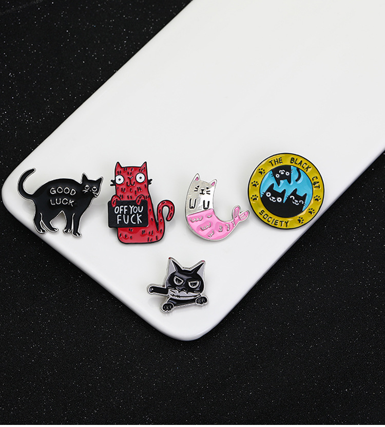 Anniversary, Business, Travel Occasion Alloy Material Cartoon Style Pin Animal Alloy Plating No Inlaid Unisex Brooches