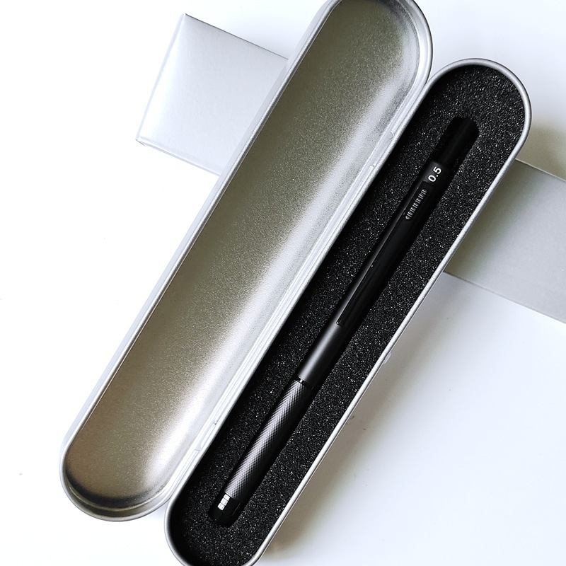 Caja de hojalata (sin bolígrafo)