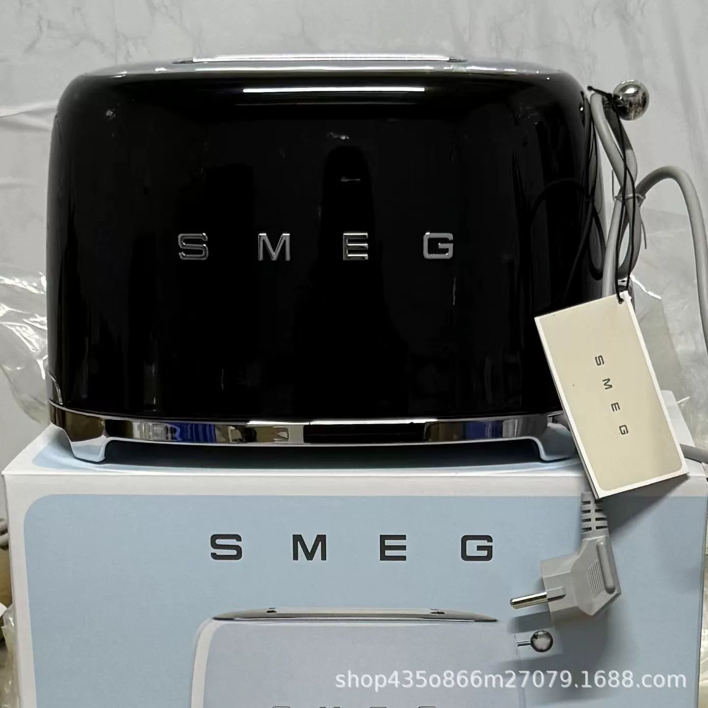 Spot European rules SMEG SMEG Smug Retro Duchong Bakery Basper Tu Driver Automatic Breakfast Machine Home