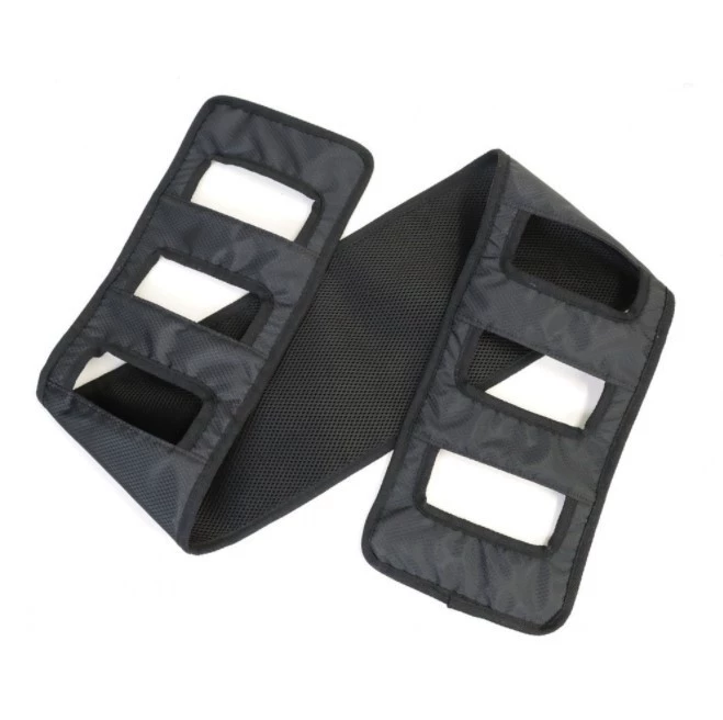 Пациент встает, чтобы помочь пациенту с передачей, чтобы помочь пациенту